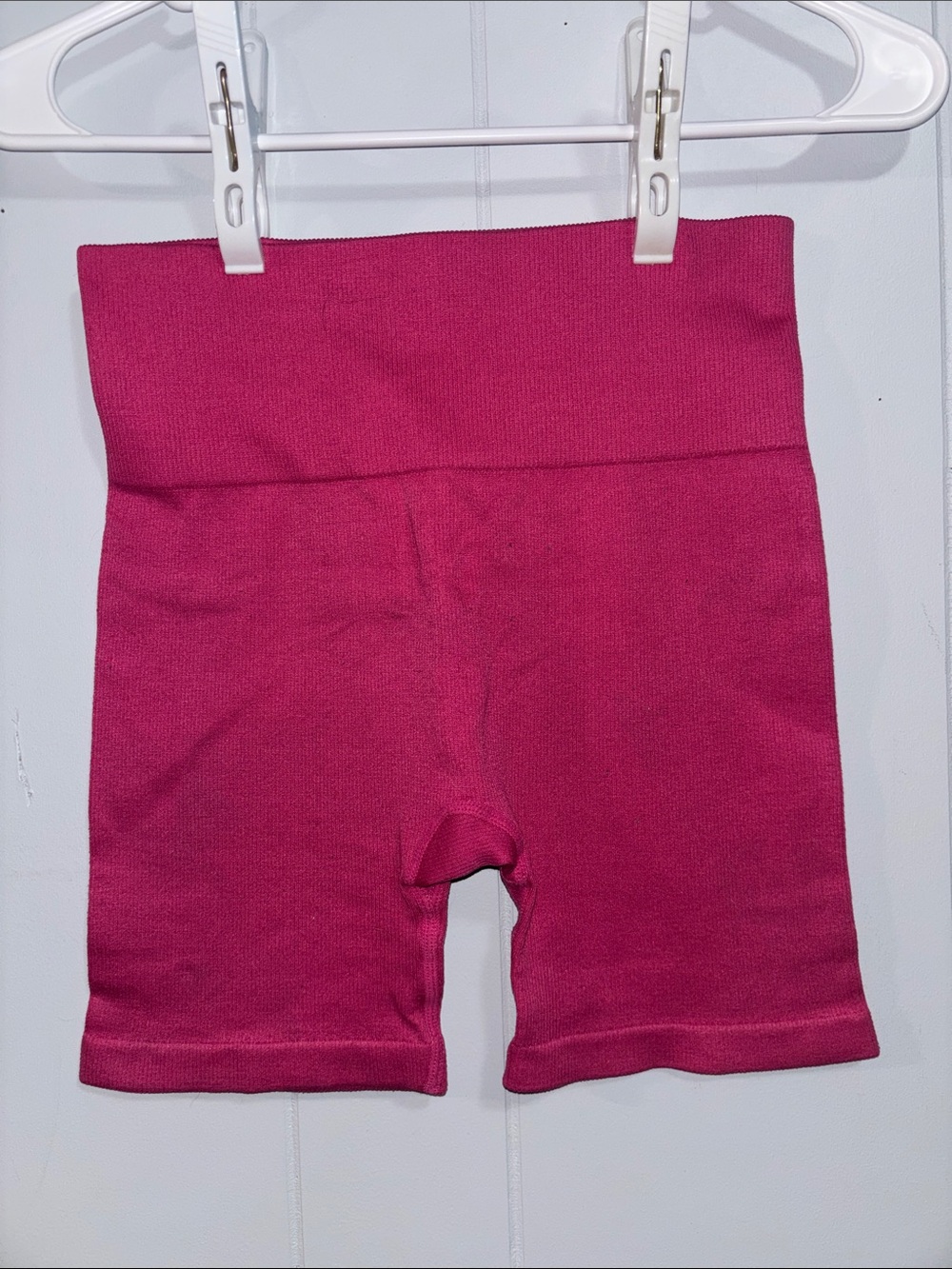 High-Rise Ribbed Bike Shorts - Picture 3 of 7